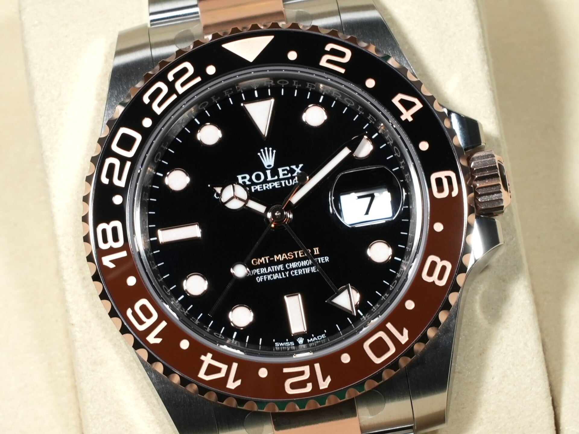 Rolex GMT-Master II Ref. 126711CHNR Stainless Steel/Everose Gold Black Dial Oyster Bracelet Unused hzps9p5c