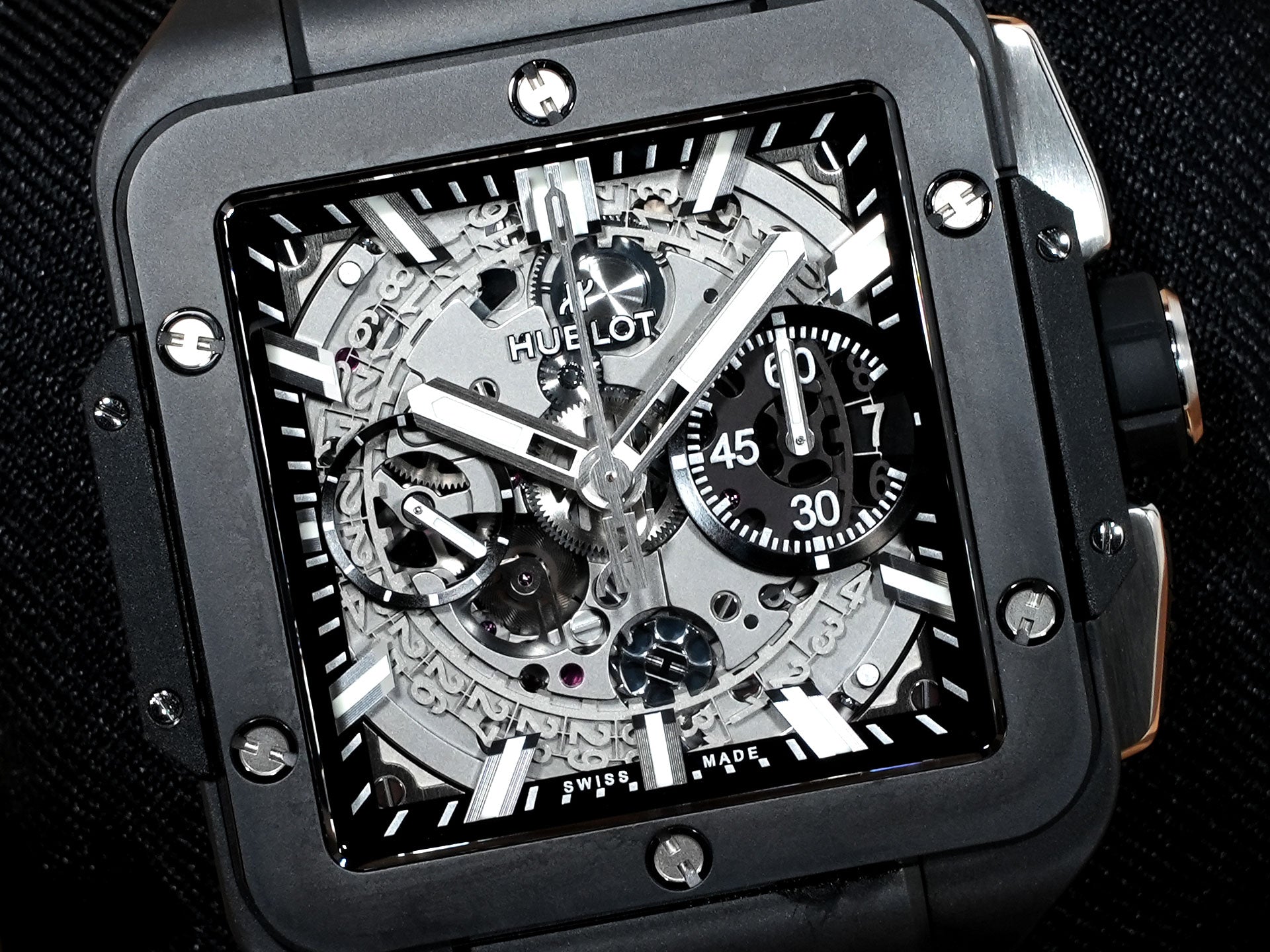 ウブロ スクエアバン ウニコ ブラックマジック Ref.821.CI.0170.RX ブラックセラミック スケルトン文字盤 美品 w9qejdu6