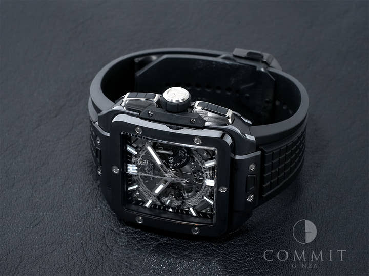 ウブロ スクエアバン ウニコ ブラックマジック Ref.821.CI.0170.RX ブラックセラミック スケルトン文字盤 美品 w9qejdu6