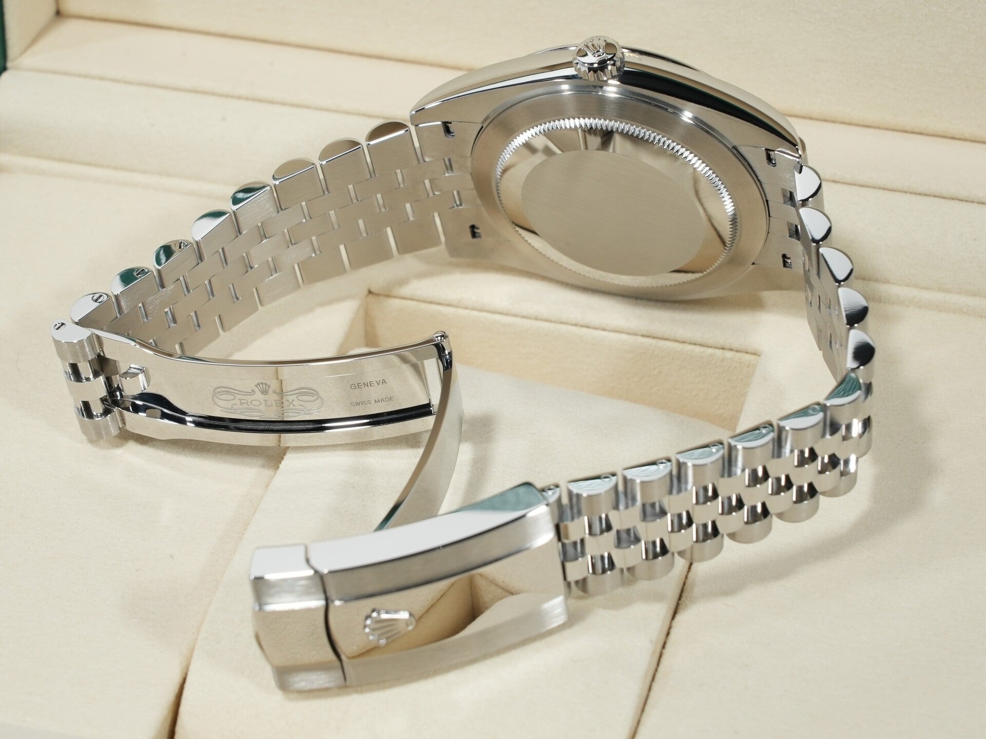 Rolex Datejust 41 Ref. 126300 Stainless Steel Black Dial Jubilee Bracelet Unused vd62tfzo