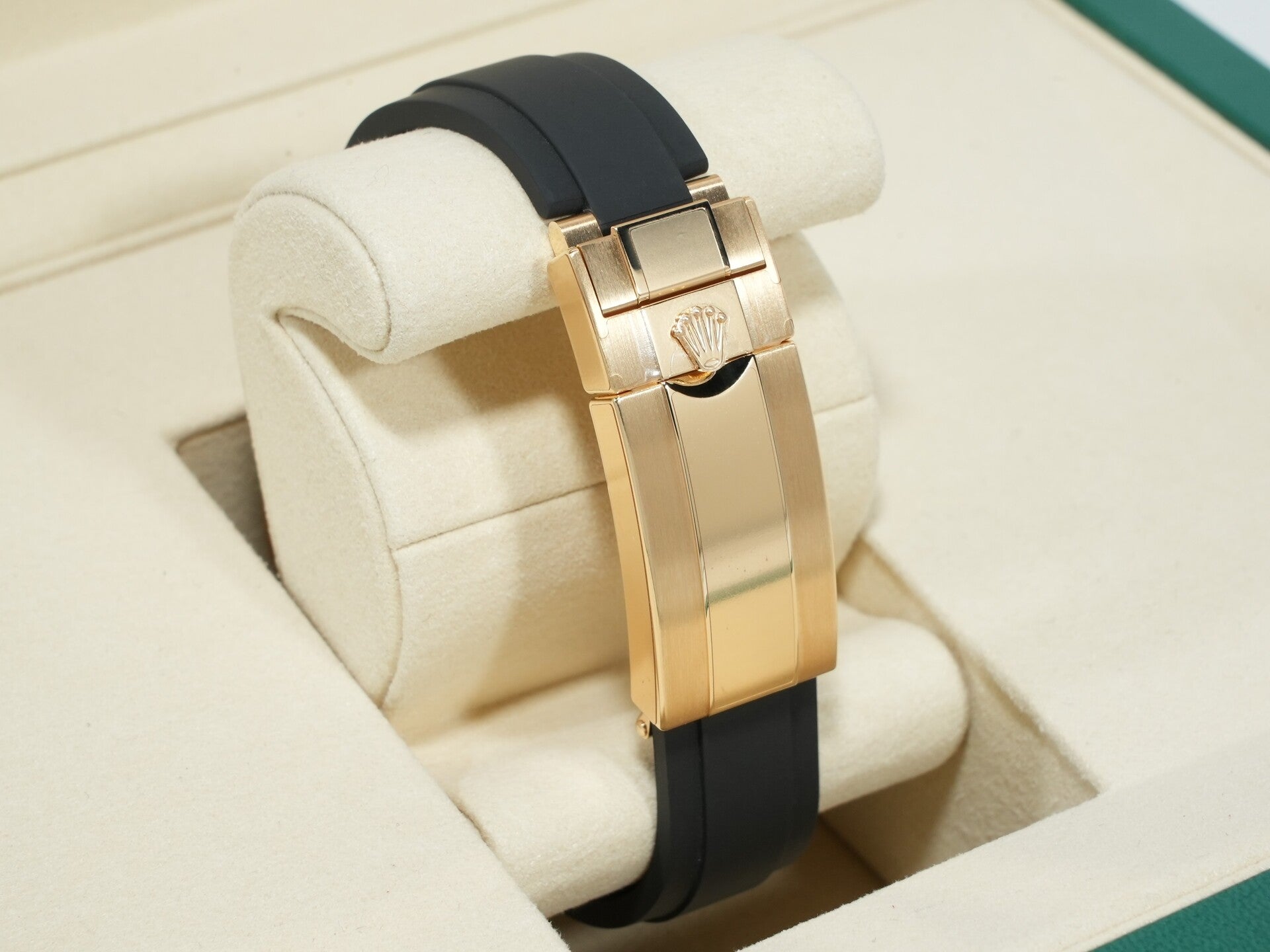 Rolex Daytona Ref. 126518LN Yellow Gold Turquoise Blue Dial Unused 5iehf98m