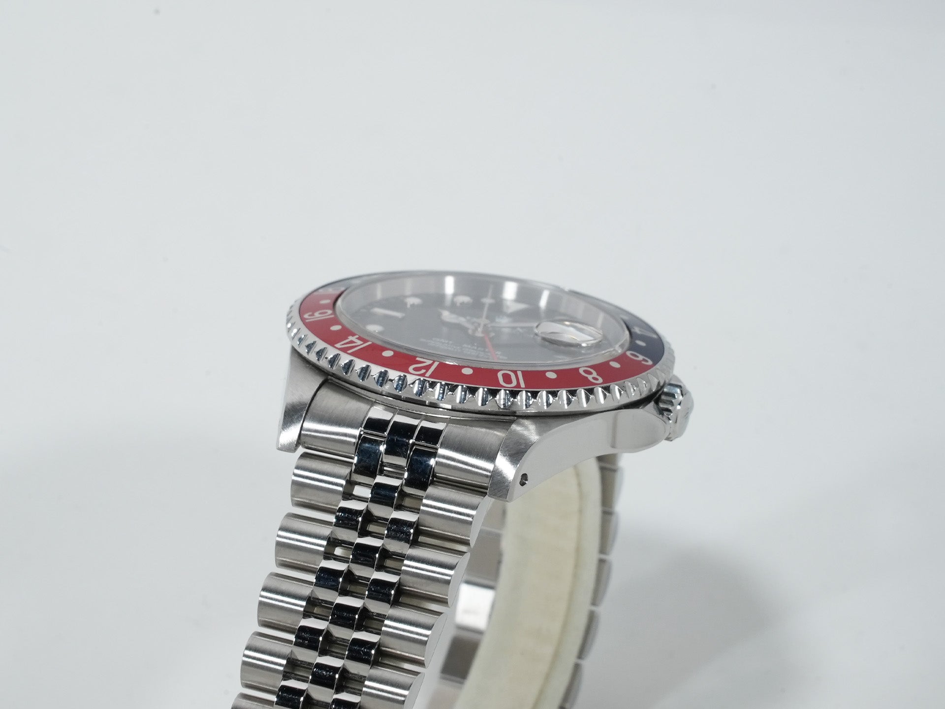 Pre-owned Rolex GMT-Master Ref. 16700 Stainless Steel Black Dial Oyster Bracelet (s7po6qcz)