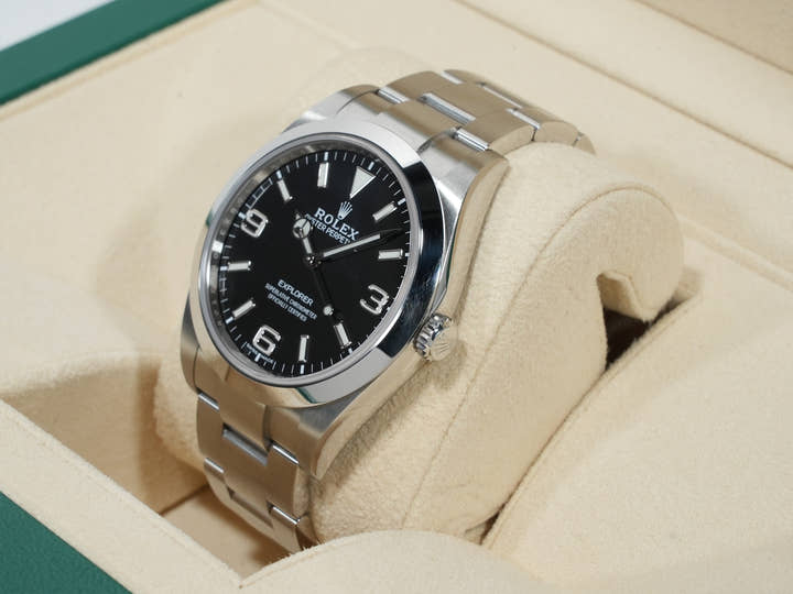 ロレックス エクスプローラーI Ref.214270 ステンレススチール ブラック文字盤 オイスターブレスレット 美中古 nmaiyz7u