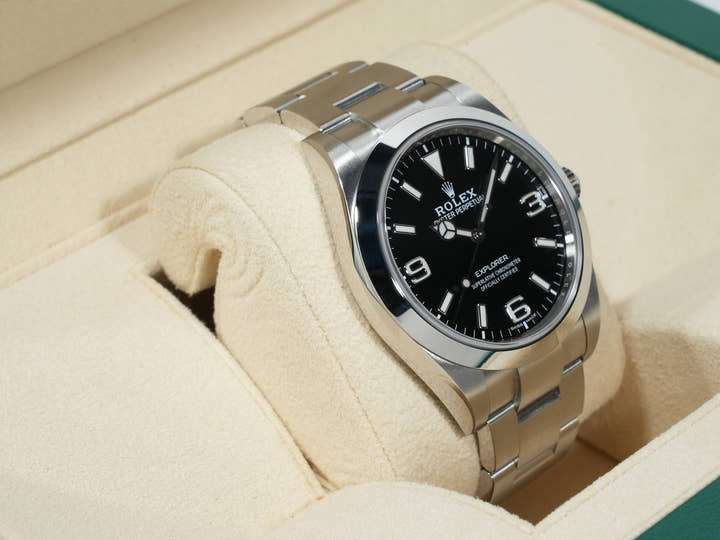 ロレックス エクスプローラーI Ref.214270 ステンレススチール ブラック文字盤 オイスターブレスレット 美中古 nmaiyz7u