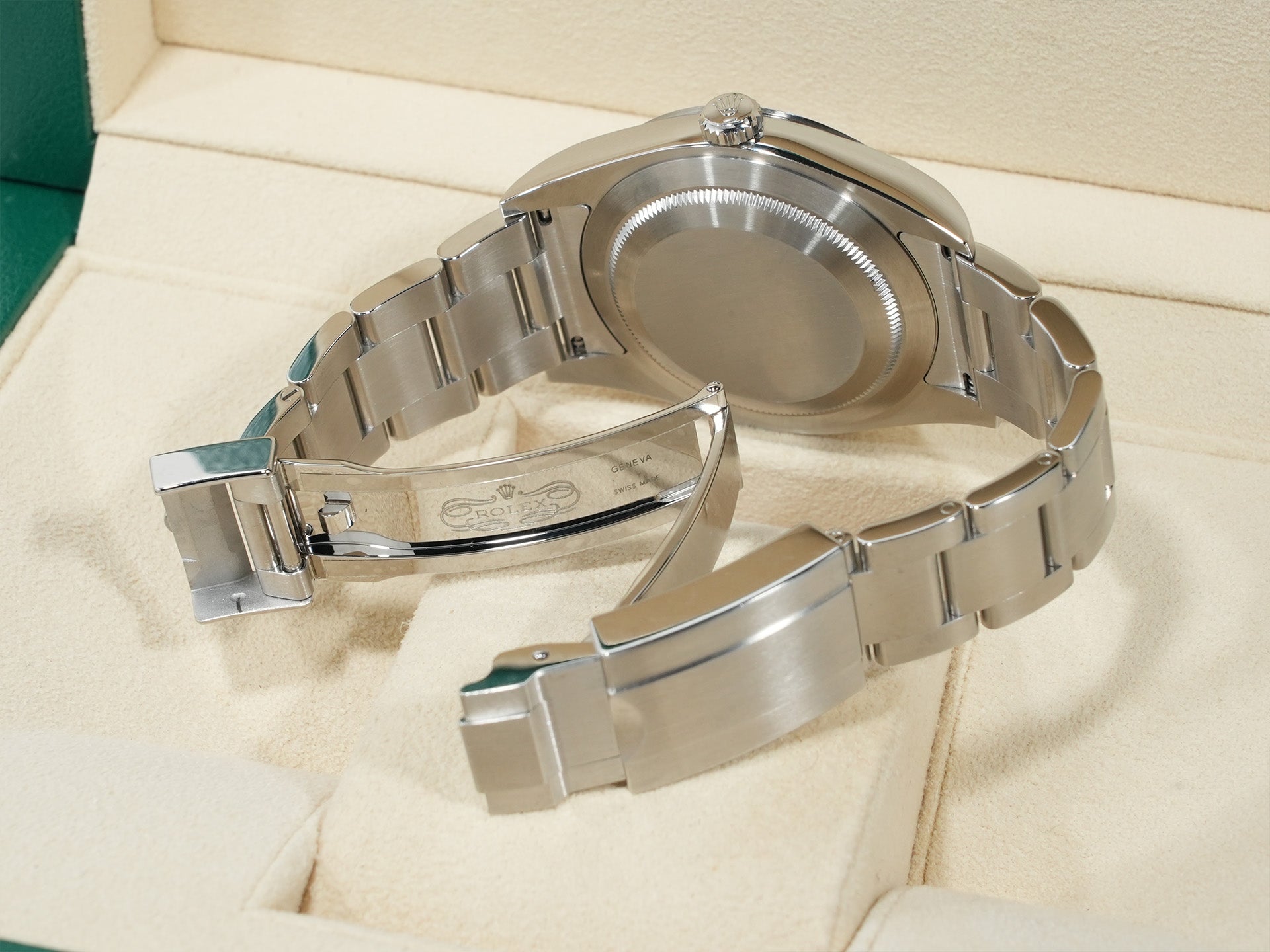 ロレックス エクスプローラーI Ref.214270 ステンレススチール ブラック文字盤 オイスターブレスレット 美中古 nmaiyz7u