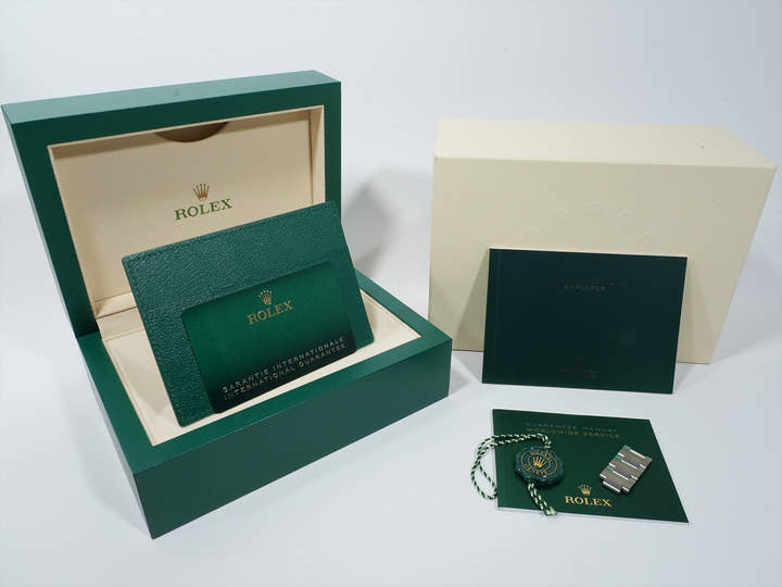 ロレックス エクスプローラーI Ref.214270 ステンレススチール ブラック文字盤 オイスターブレスレット 美中古 nmaiyz7u