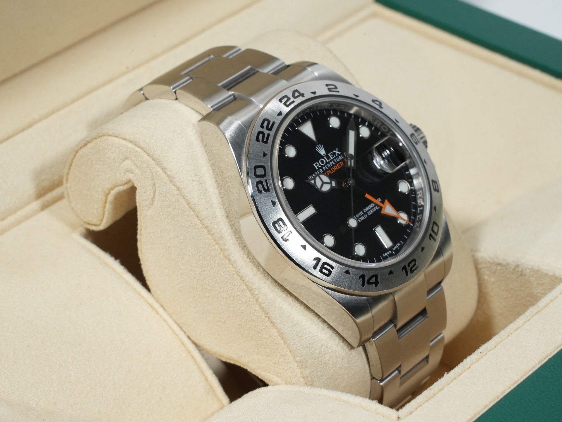 Rolex Explorer II Ref. 216570 Stainless Steel Black Dial Oyster Bracelet Excellent Condition ue63u6pd
