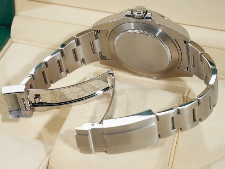 Rolex Explorer II Ref. 216570 Stainless Steel Black Dial Oyster Bracelet Excellent Condition ue63u6pd