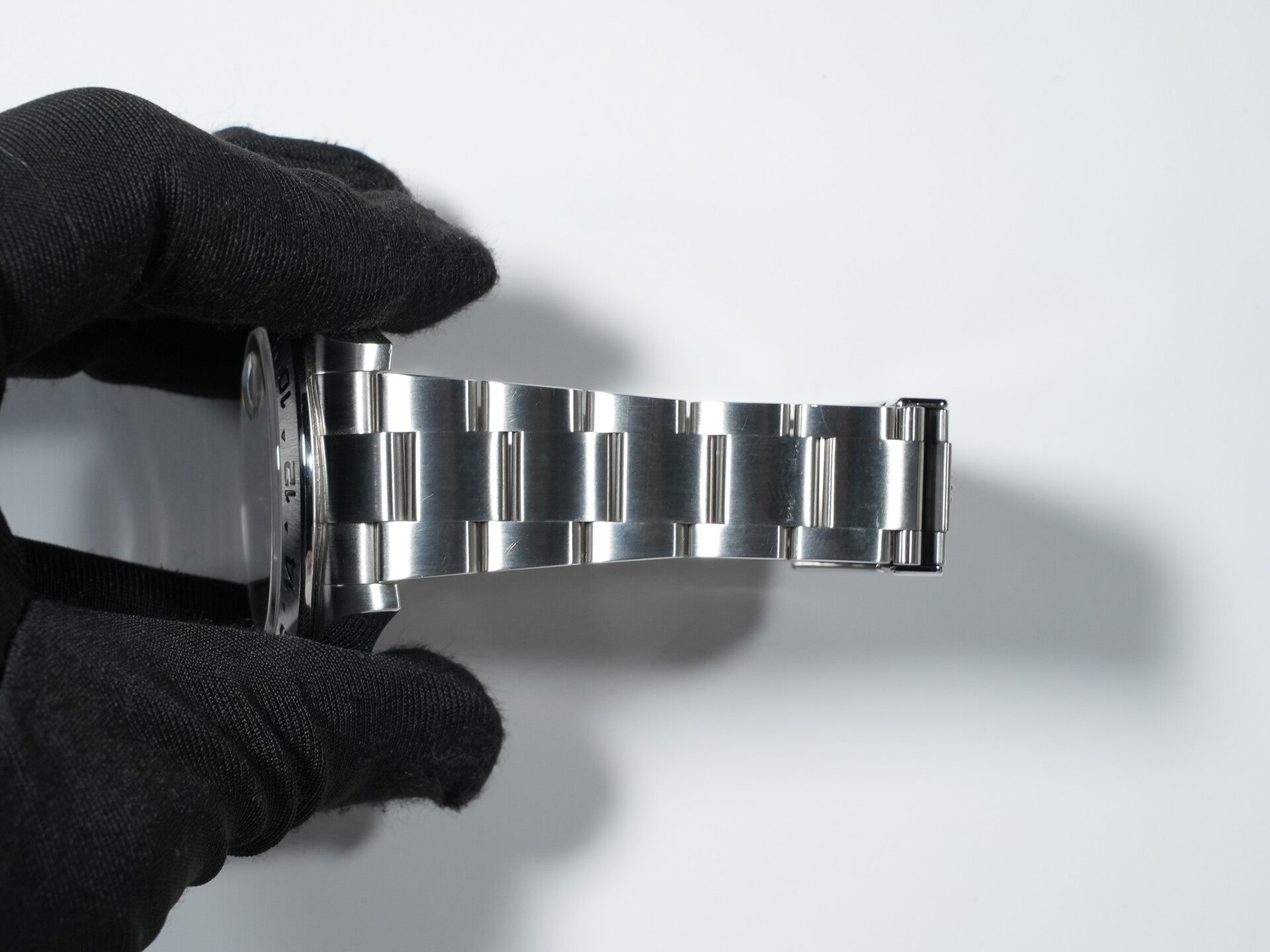 Rolex Explorer II Ref. 216570 Stainless Steel Black Dial Oyster Bracelet Excellent Condition ue63u6pd