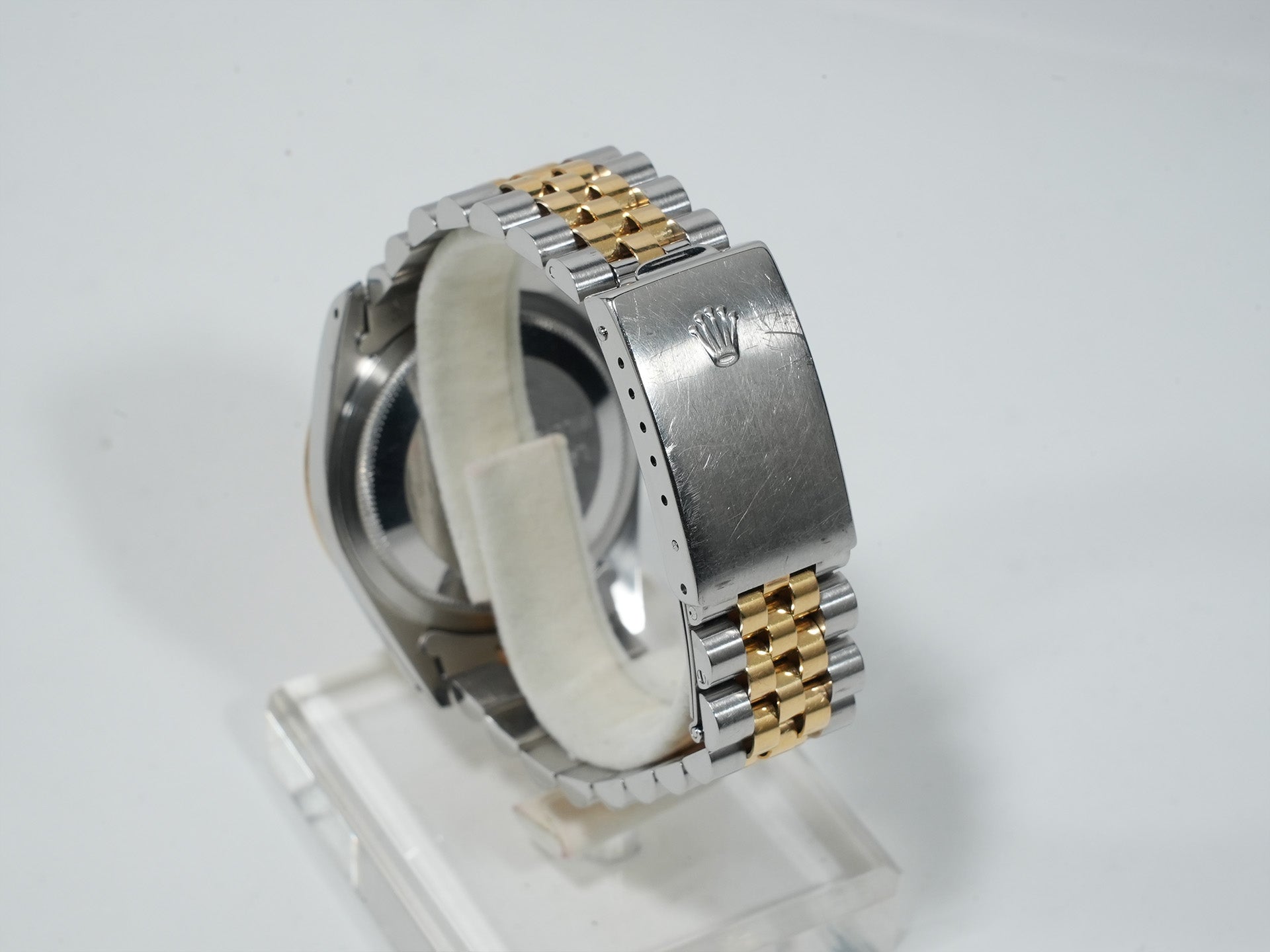 ロレックス デイトジャスト36 TIFFANY Wネーム Ref.16233 ステンレススチール/イエローゴールド シャンパン文字盤 中古 ezoq67dh