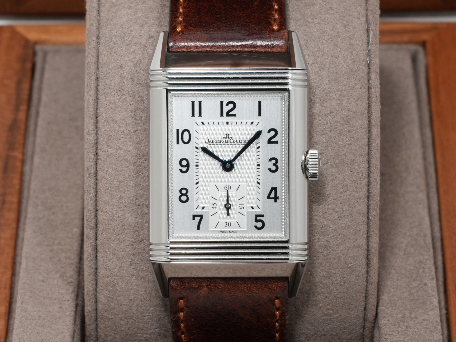 ジャガールクルト レベルソ クラシック デュオ スモールセコンド Ref.Q2458422 ステンレススチール シルバーxブラック文字盤 中古 bdzd5sy2