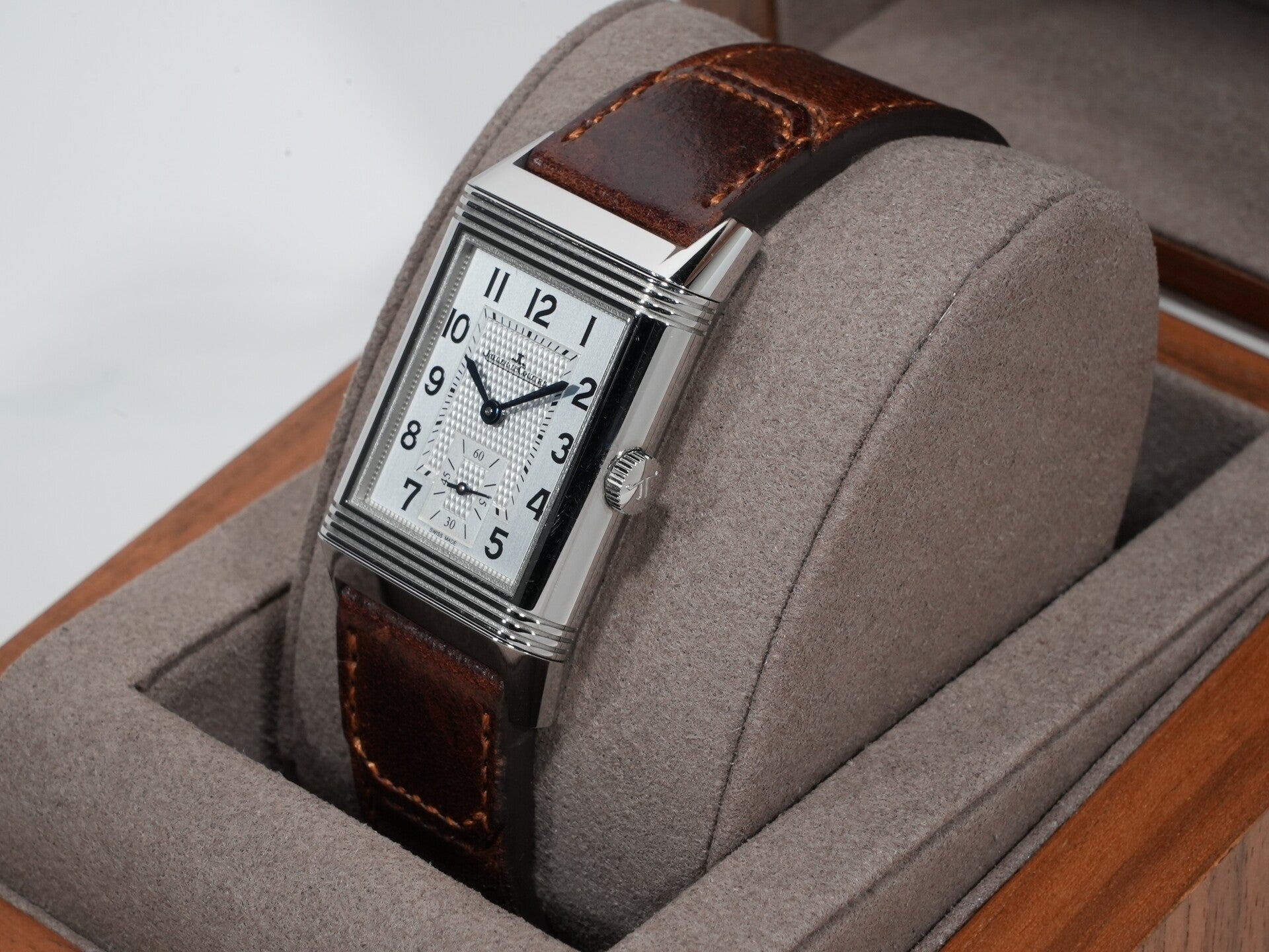 ジャガールクルト レベルソ クラシック デュオ スモールセコンド Ref.Q2458422 ステンレススチール シルバーxブラック文字盤 中古 bdzd5sy2