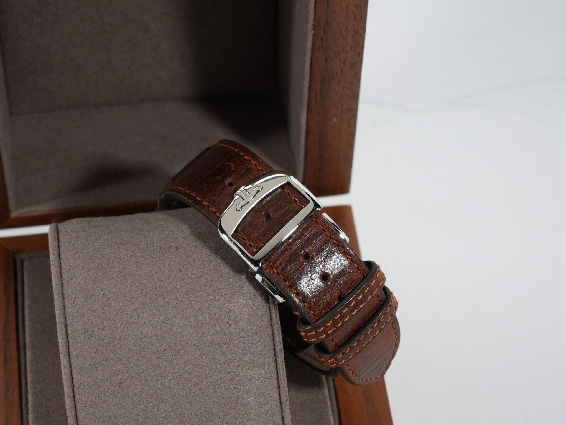 ジャガールクルト レベルソ クラシック デュオ スモールセコンド Ref.Q2458422 ステンレススチール シルバーxブラック文字盤 中古 bdzd5sy2