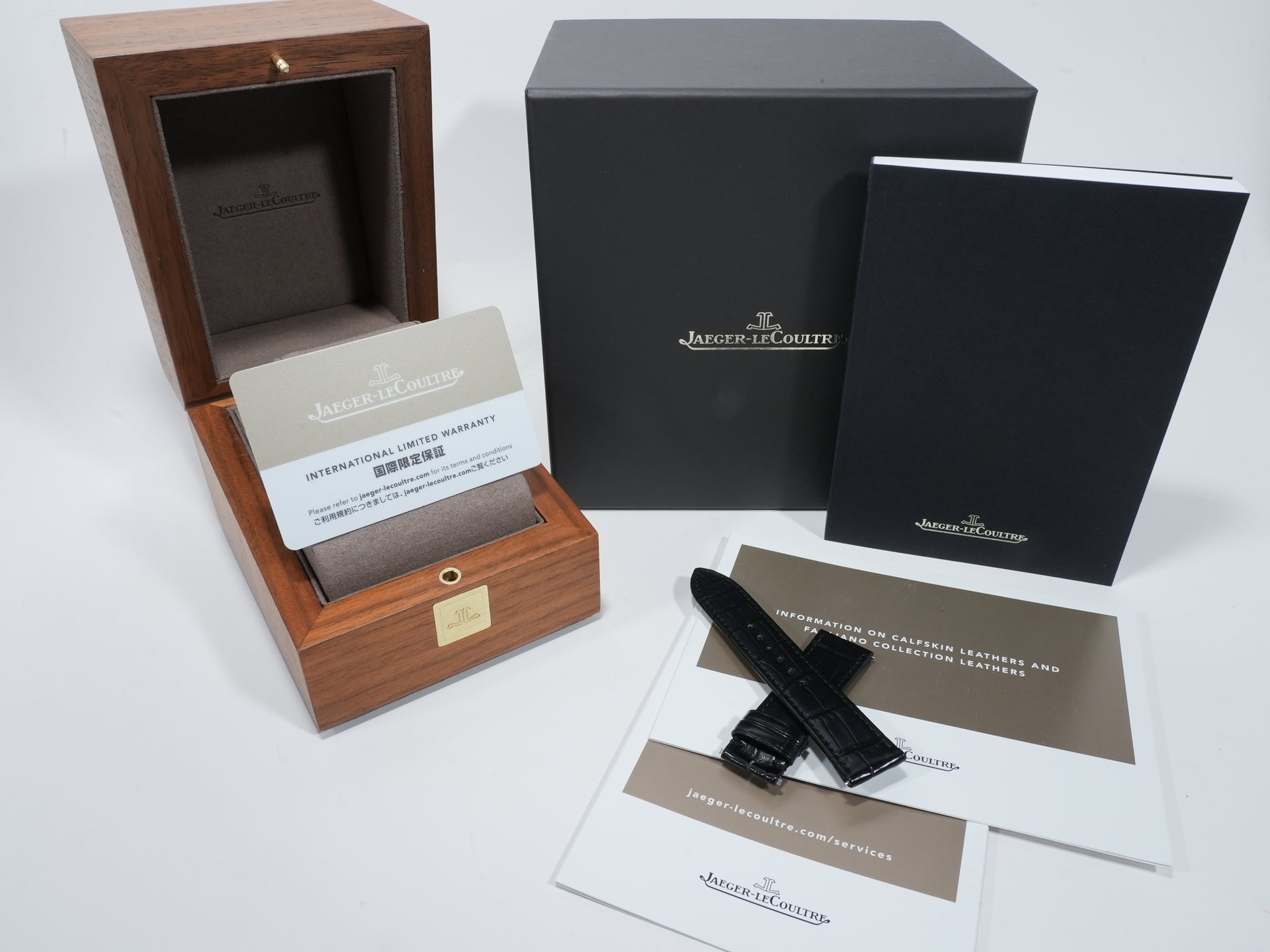 ジャガールクルト レベルソ クラシック デュオ スモールセコンド Ref.Q2458422 ステンレススチール シルバーxブラック文字盤 中古 bdzd5sy2