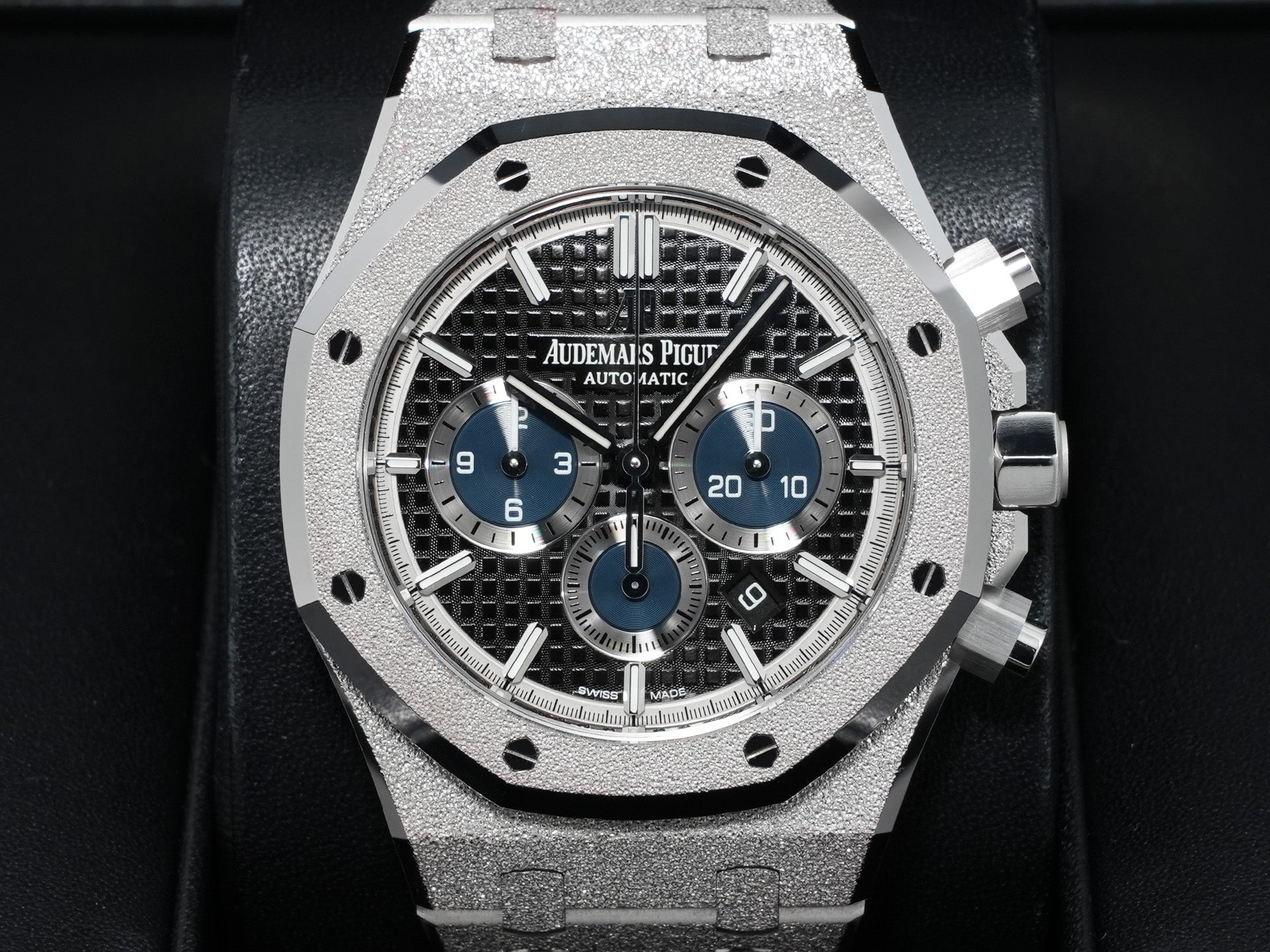 オーデマピゲ ロイヤルオーク クロノグラフ Ref.26331BC.GG.1224BC.03 ホワイトゴールド ブラックxグレーブルー文字盤 極美品 yi7xhh64
