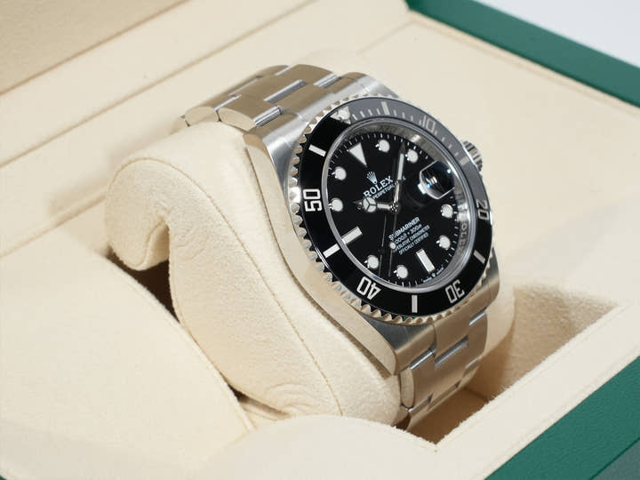 Rolex Submariner Date Ref. 126610LN Stainless Steel Black Dial Excellent Condition pw9styvp