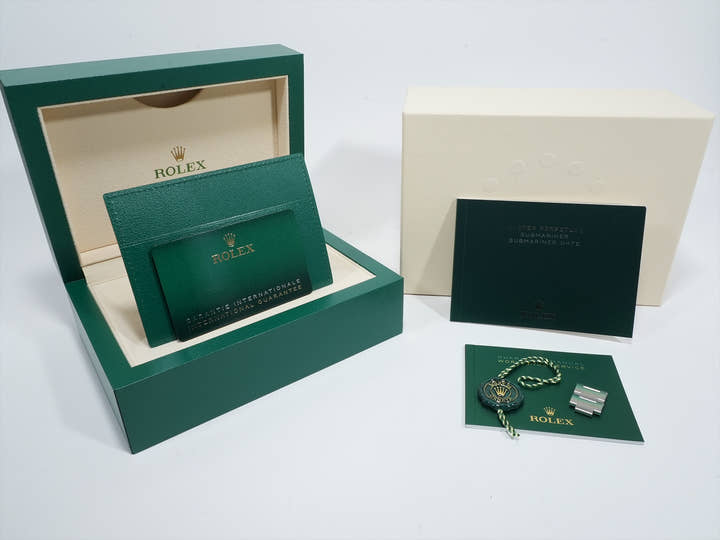 Rolex Submariner Date Ref. 126610LN Stainless Steel Black Dial Excellent Condition pw9styvp