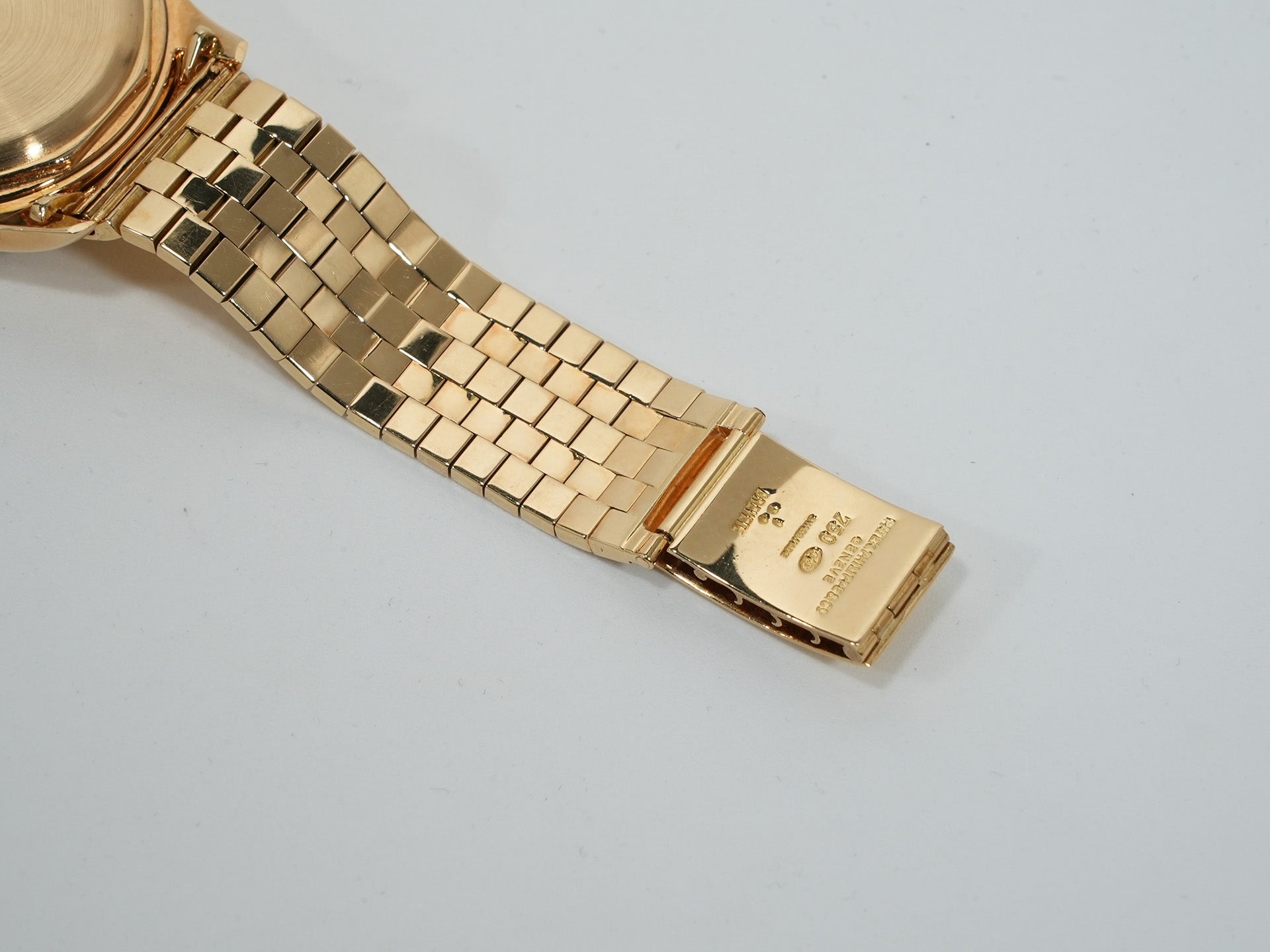 パテックフィリップ カラトラバ トロピカル Ref.2526 イエローゴールド エナメル文字盤 中古 s8of6vs6