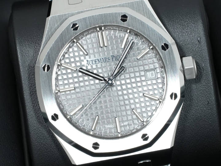 オーデマピゲ ロイヤルオーク Ref.15550ST.OO.1356ST.07 ステンレススチール グレー文字盤 未使用 rg94i92d