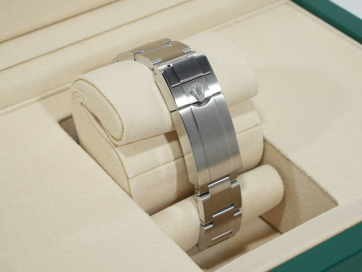 ロレックス エクスプローラー36 Ref.124270 ステンレススチール ブラック文字盤 オイスターブレスレット 極美品 52z2mb3o