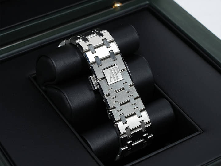 オーデマピゲ ロイヤルオーク 50周年記念 Ref.15510ST.OO.1320ST.01 ステンレススチール ブルー文字盤 美中古 fumhx8hx