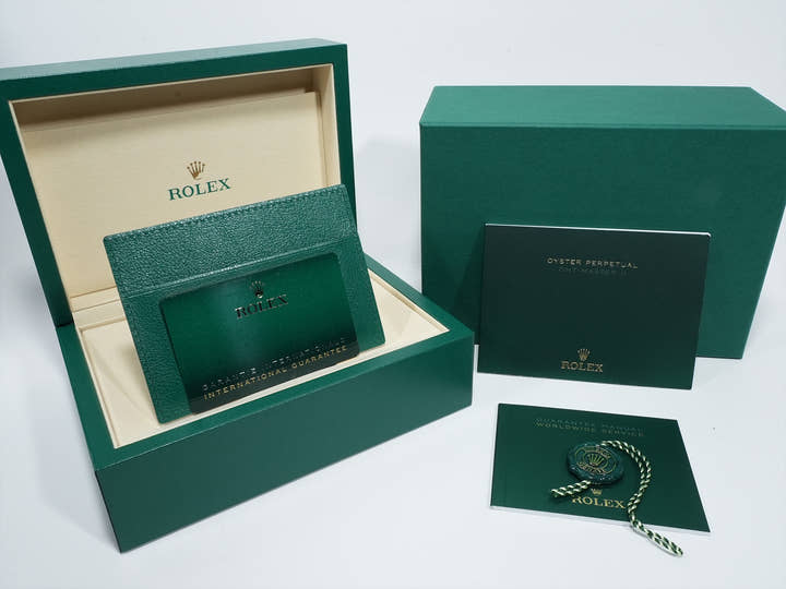 ロレックス GMTマスターII Ref.126710BLNR ステンレススチール ブラック文字盤 ジュビリーブレスレット 未使用 iz8ciuht