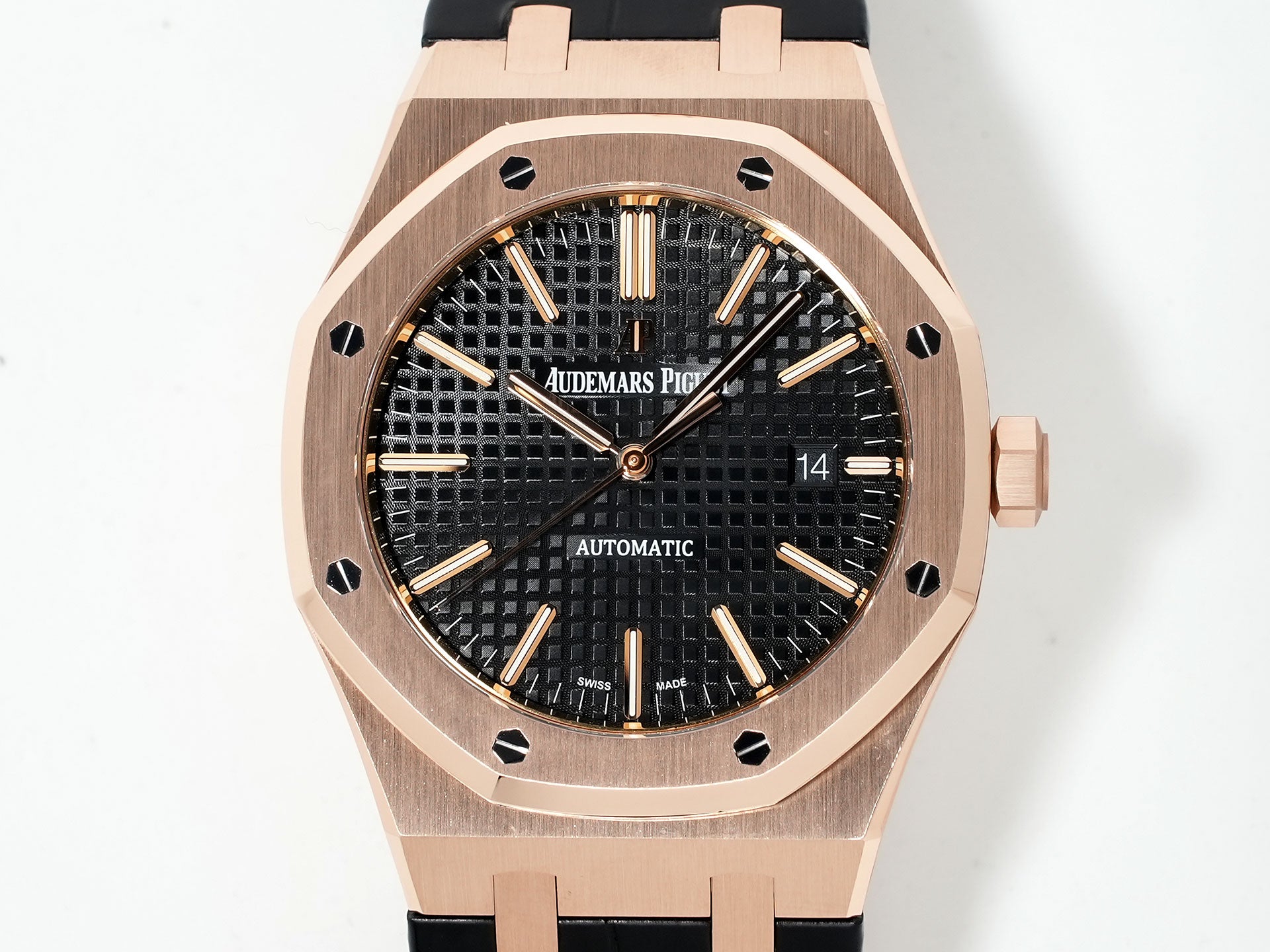 Audemars Piguet Royal Oak Ref. 15400OR.OO.D002CR.01 Pink Gold Black Dial Pre-owned kk9pfqiv