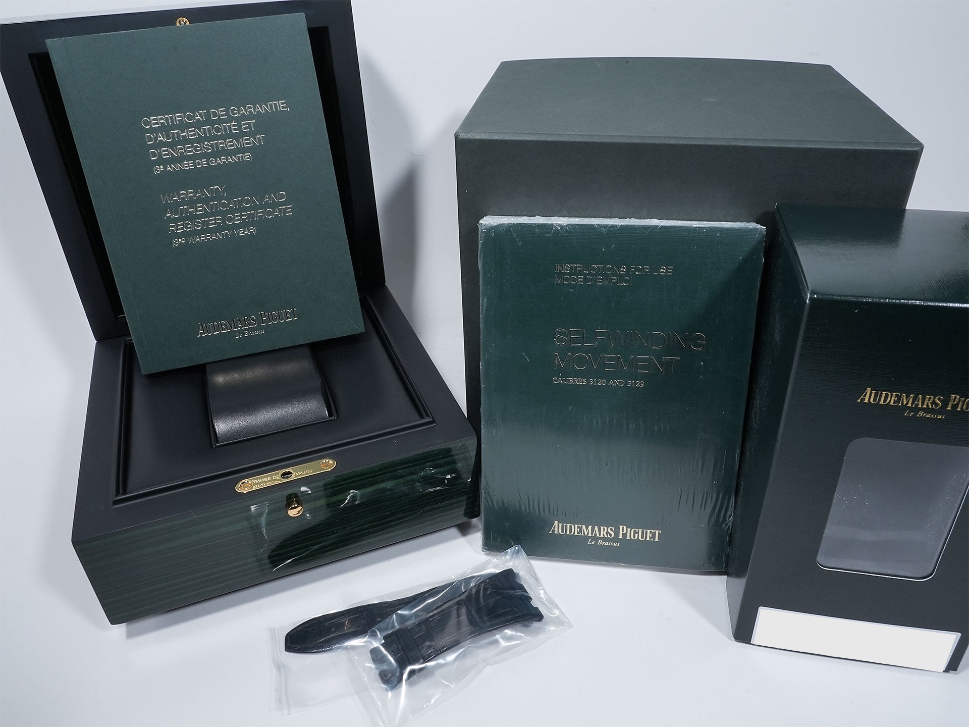 オーデマピゲ ロイヤルオーク Ref.15400OR.OO.D002CR.01 ピンクゴールド ブラック文字盤 中古 kk9pfqiv