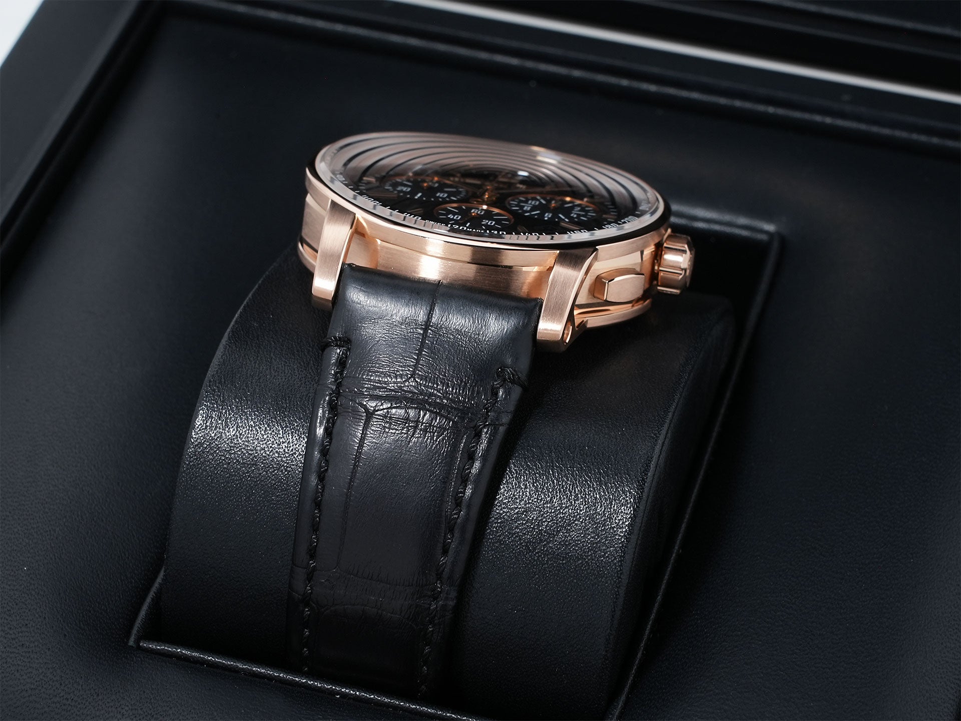 オーデマピゲ CODE 11.59 バイ オーデマ ピゲ クロノグラフ Ref.26393OR.OO.A002CR.01 ピンクゴールド ブラックラッカー文字盤 美品 2kukvnbt