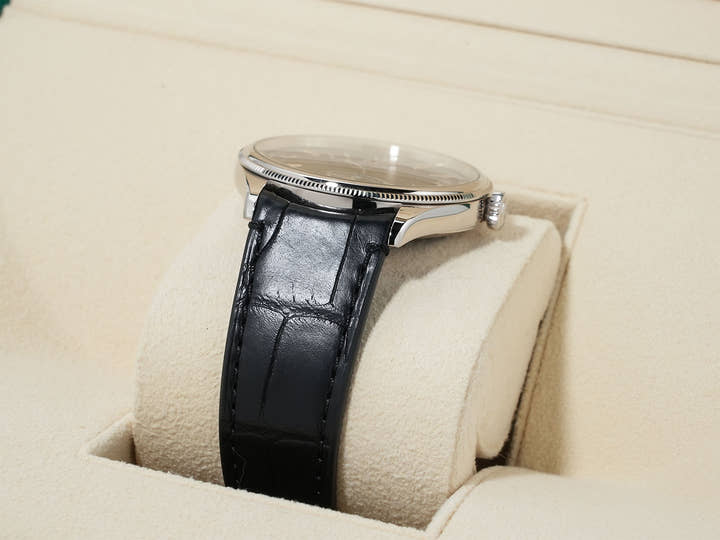 ロレックス 1908 Ref.52509 ホワイトゴールド ブラック文字盤 革ベルト 極美品 favnyakw