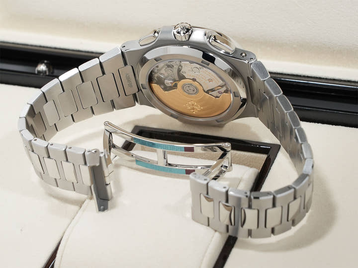 パテックフィリップ ノーチラス トラベルタイム クロノグラフ TIFFANY＆CO. Ref.5990/1A-001 ステンレススチール ブラックグラデーション文字盤 未使用 n96h3tzh