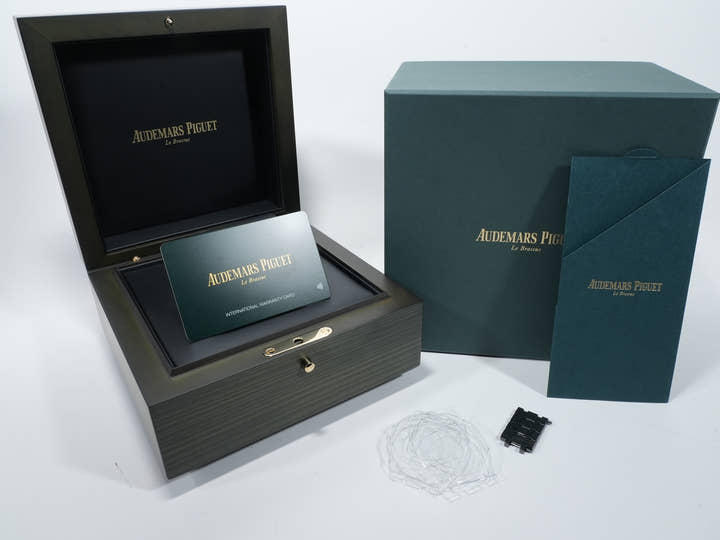 オーデマピゲ ロイヤルオーク クロノグラフ Ref.26240CE.OO.1225CE.02 ブラックセラミック ブラック文字盤 未使用 jyt2kr4u