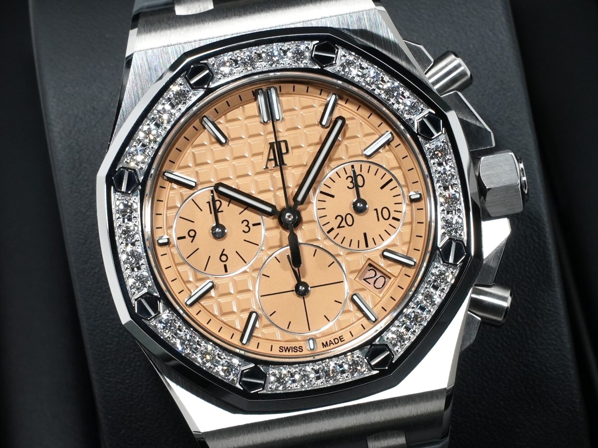 オーデマピゲ ロイヤルオーク オフショア クロノグラフ Ref.26231ST.ZZ.A178CA.01 ステンレススチール サーモン文字盤 未使用 qobqc7f7