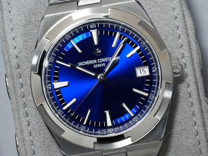 ヴァシュロンコンスタンタン オーヴァーシーズ オートマティック Ref.4520V/210A-B128 ステンレススチール ブルー文字盤 未使用 54mjubp7