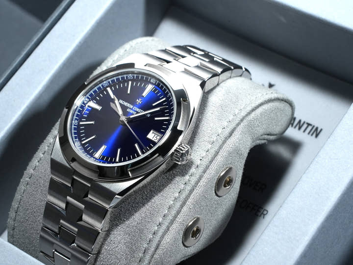 ヴァシュロンコンスタンタン オーヴァーシーズ オートマティック Ref.4520V/210A-B128 ステンレススチール ブルー文字盤 未使用 54mjubp7