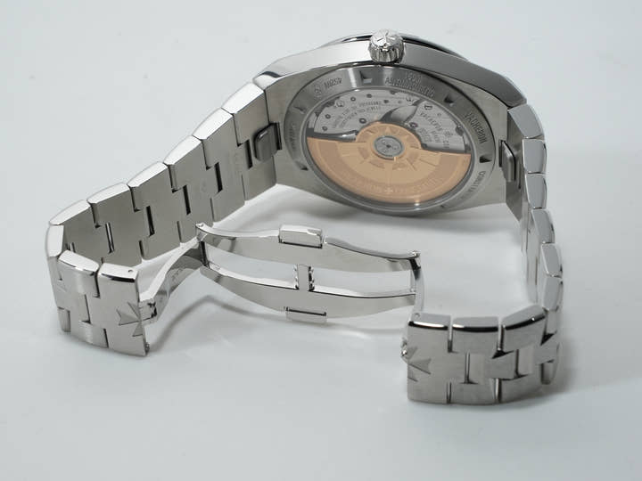 ヴァシュロンコンスタンタン オーヴァーシーズ オートマティック Ref.4520V/210A-B128 ステンレススチール ブルー文字盤 未使用 54mjubp7