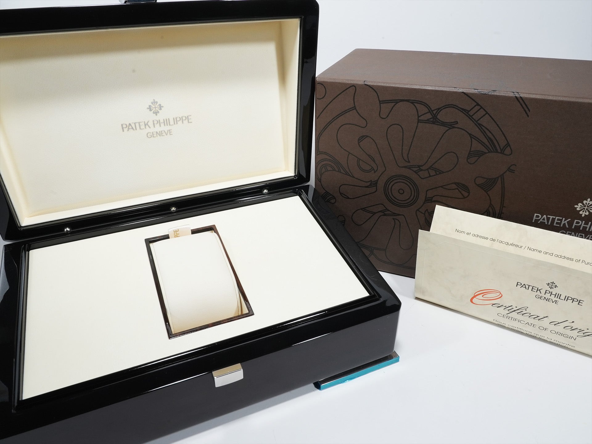 パテックフィリップ ゴールデンエリプス Ref.3738/119 イエローゴールド ブルー文字盤 中古 ee5h2r4i