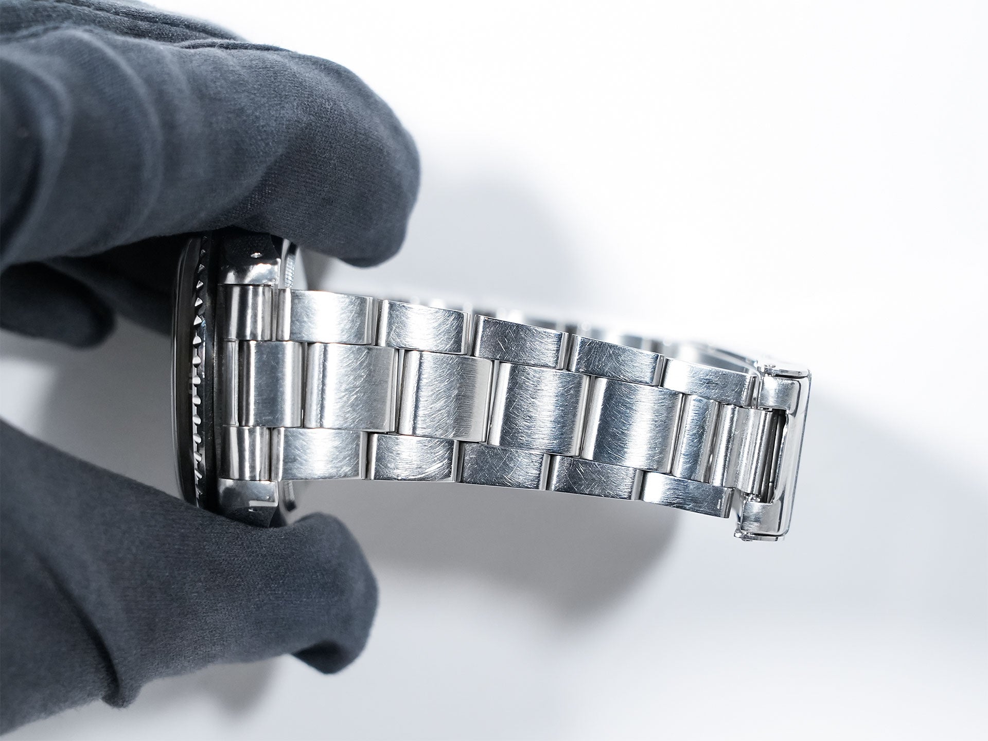 Rolex Submariner Date Ref. 1680 Stainless Steel Black Dial Pre-owned i9idazs4