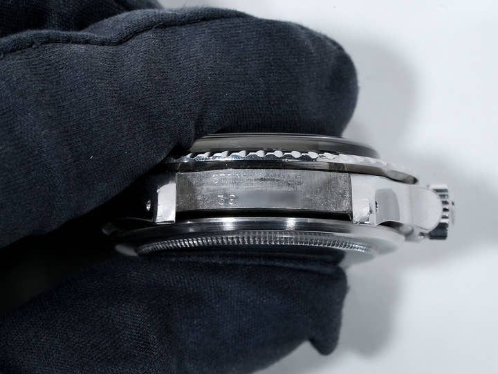 Rolex Submariner Date Ref. 1680 Stainless Steel Black Dial Pre-owned i9idazs4