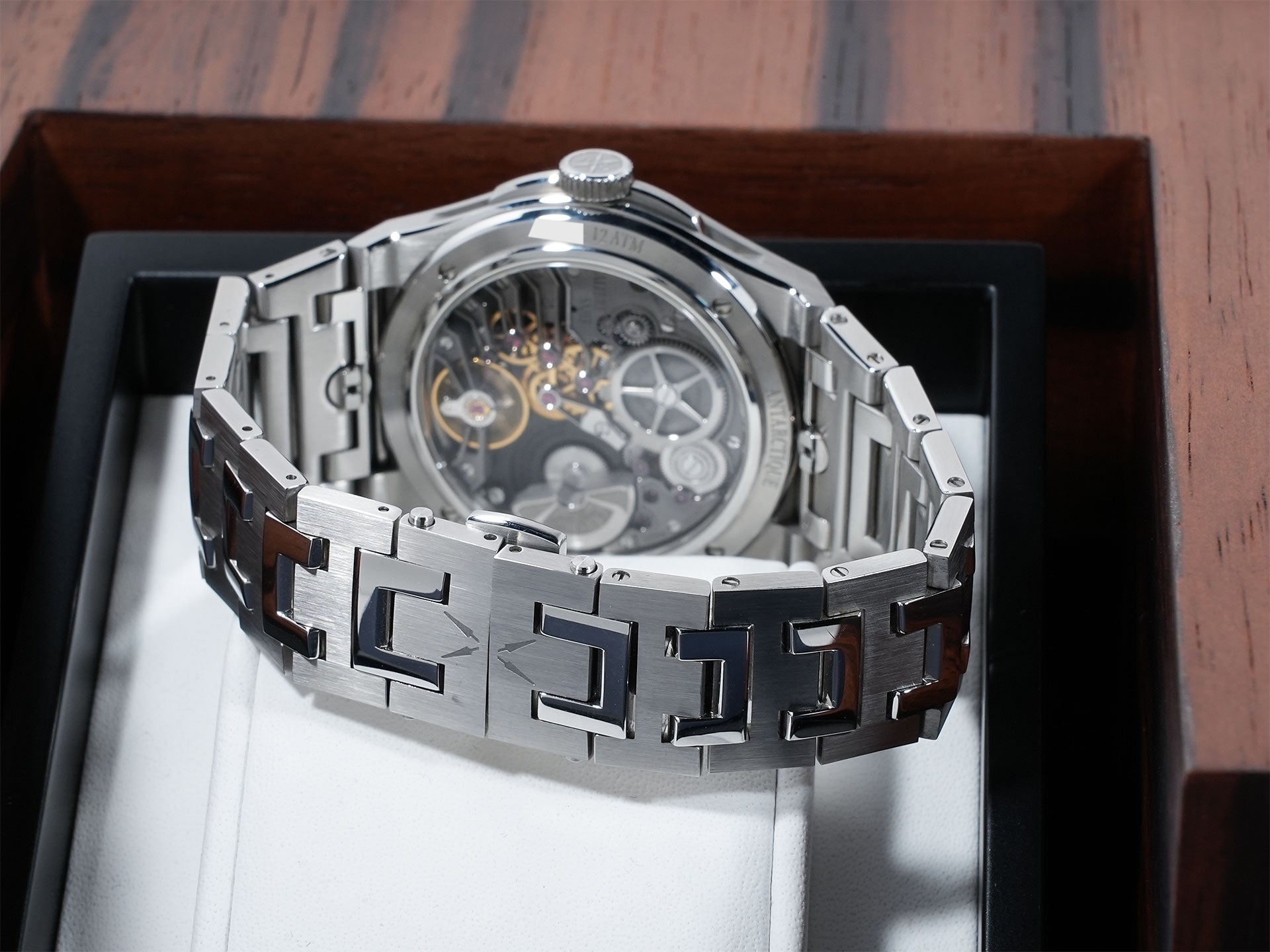 チャペック アンタークティック パサージュ ドゥ ドレーク Ref.- ステンレススチール ディープブルー文字盤 美中古 tah4oz72