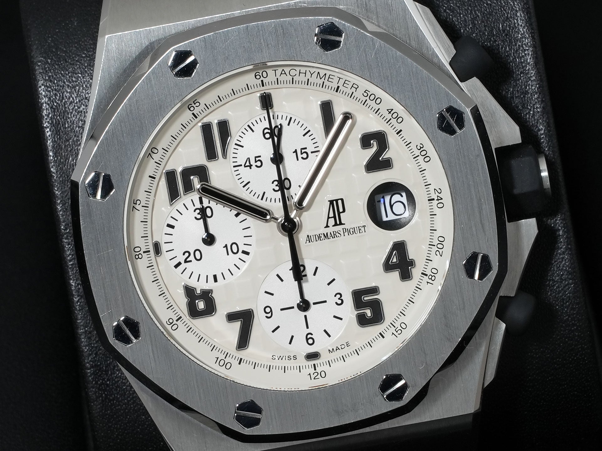 オーデマピゲ ロイヤルオーク オフショア クロノグラフ サファリ Ref.26170ST.OO.D091CR.01 ステンレススチール アイボリー文字盤 中古 63yb8jsw