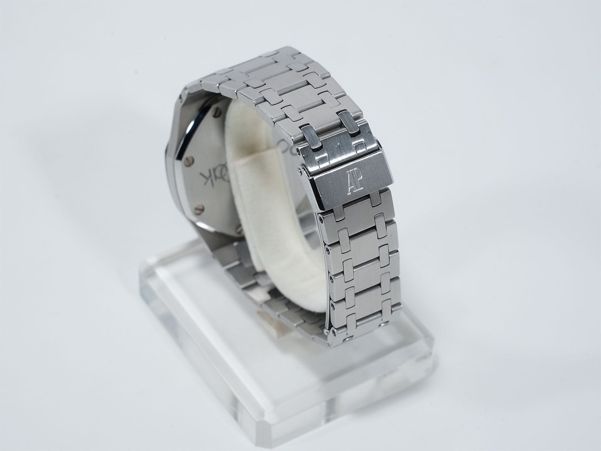 オーデマピゲ ロイヤルオーク Ref.14100ST.OO.0477ST.01 ステンレススチール ブラック文字盤 中古 xgomb77f