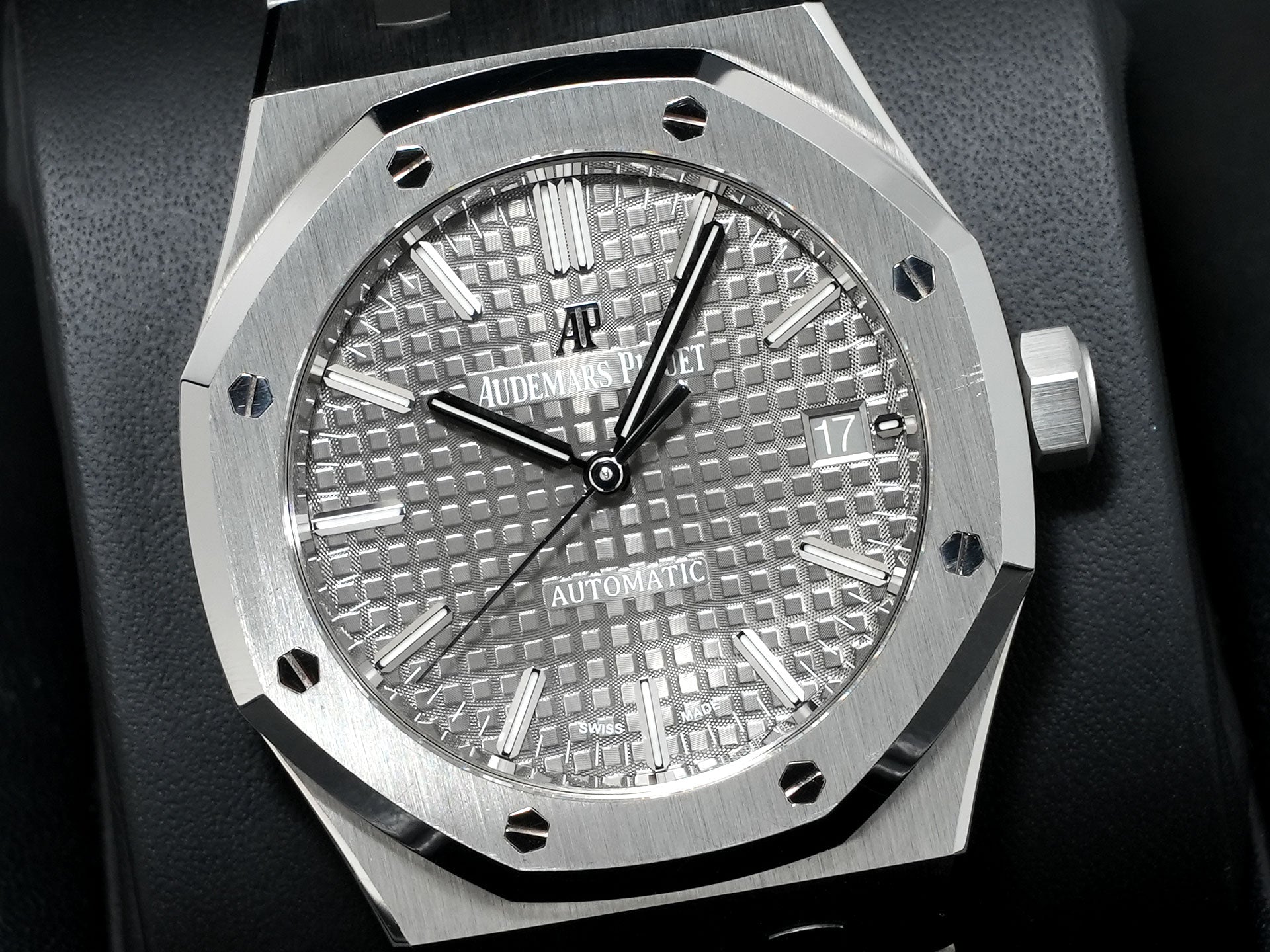 オーデマピゲ ロイヤルオーク Ref.15450ST.OO.1256ST.02 ステンレススチール グレー文字盤 中古 kjf5xfbp