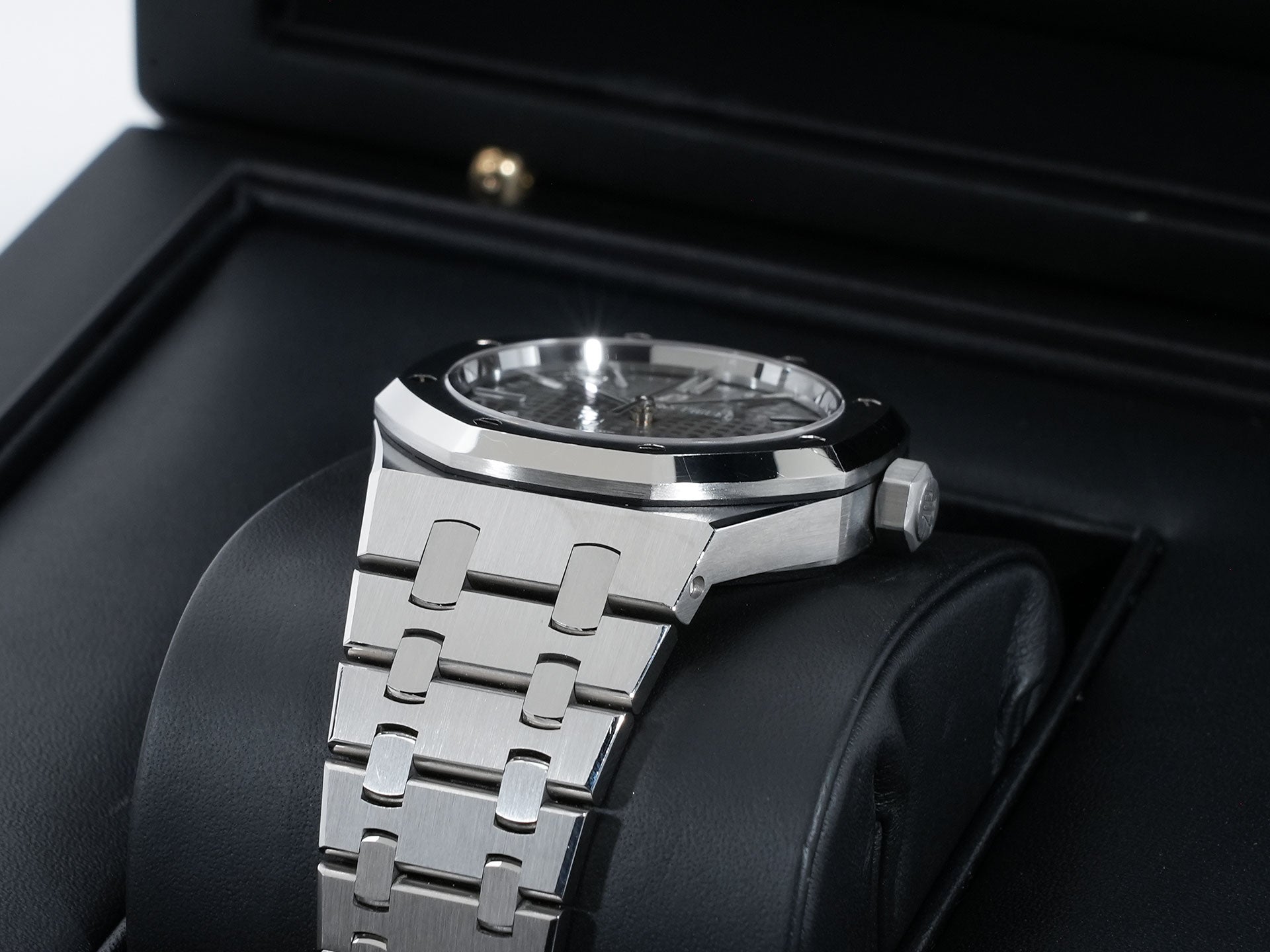 オーデマピゲ ロイヤルオーク Ref.15450ST.OO.1256ST.02 ステンレススチール グレー文字盤 中古 kjf5xfbp