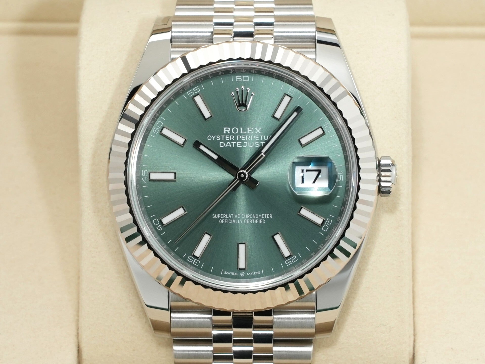 ロレックス デイトジャスト41 Ref.126334 ステンレススチール/ホワイトゴールド ミントグリーン文字盤 ジュビリーブレスレット 未使用 ovzbjhet