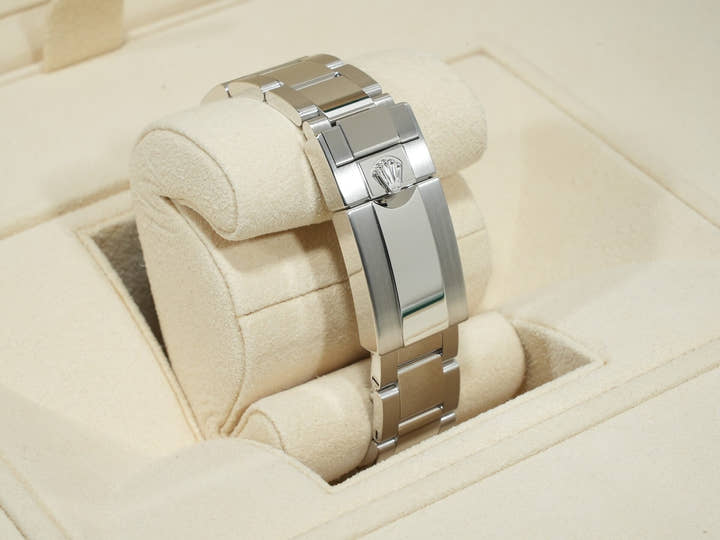 ロレックス デイトナ Ref.126506A プラチナ アイスブルーx11Pダイヤ文字盤 未使用 v676x2su