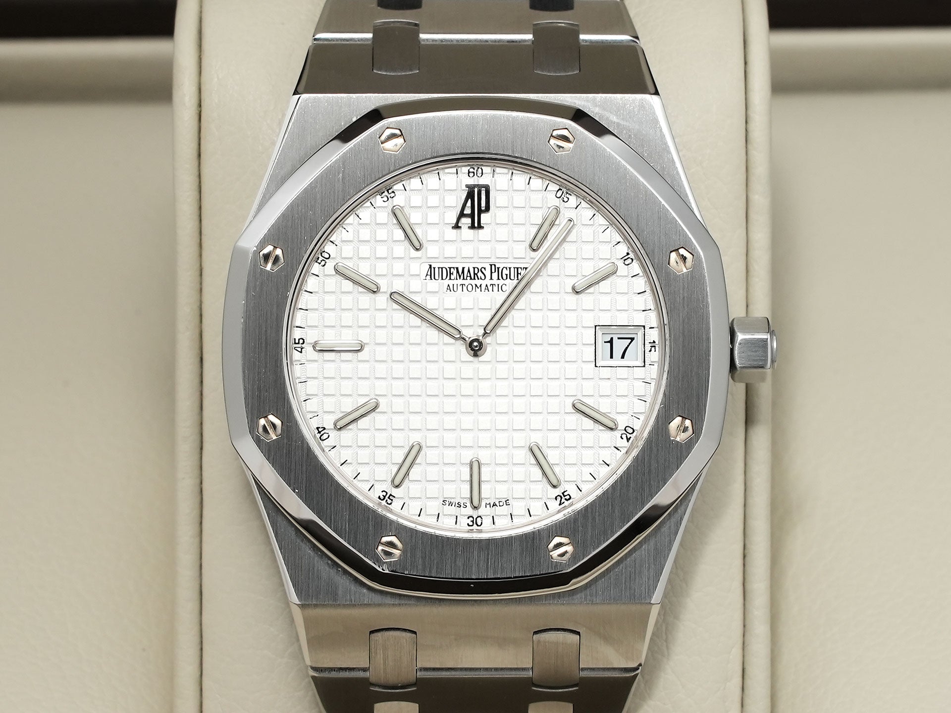 オーデマピゲ ロイヤルオーク ジャンボ エクストラ シン Ref.15202ST.O.0944ST ステンレススチール ホワイト文字盤 美中古 qm2rik7d