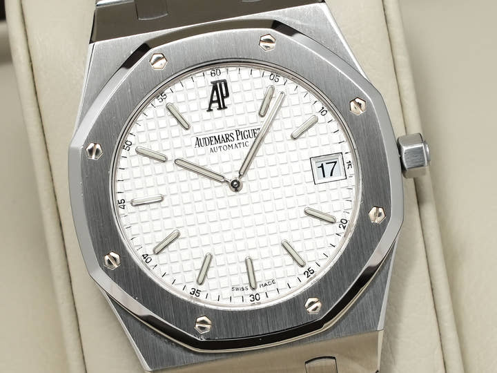 オーデマピゲ ロイヤルオーク ジャンボ エクストラ シン Ref.15202ST.O.0944ST ステンレススチール ホワイト文字盤 美中古 qm2rik7d