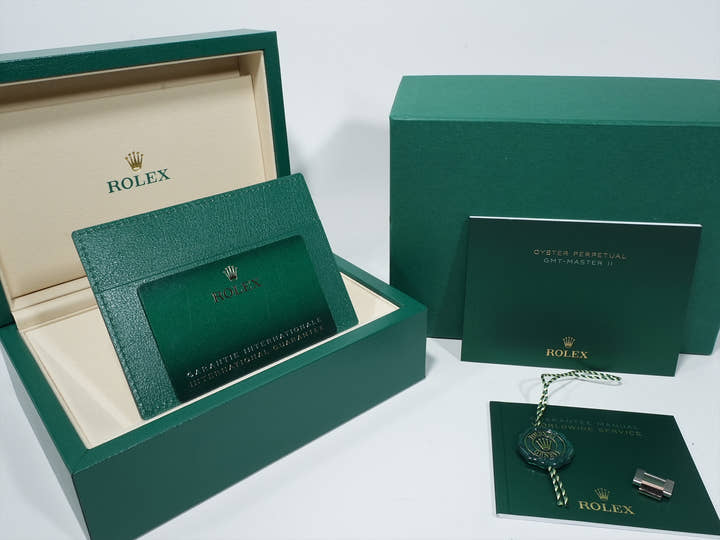 Rolex GMT-Master II Ref. 126711CHNR Stainless Steel/Everose Gold Black Dial Oyster Bracelet Unused 6miwh87m