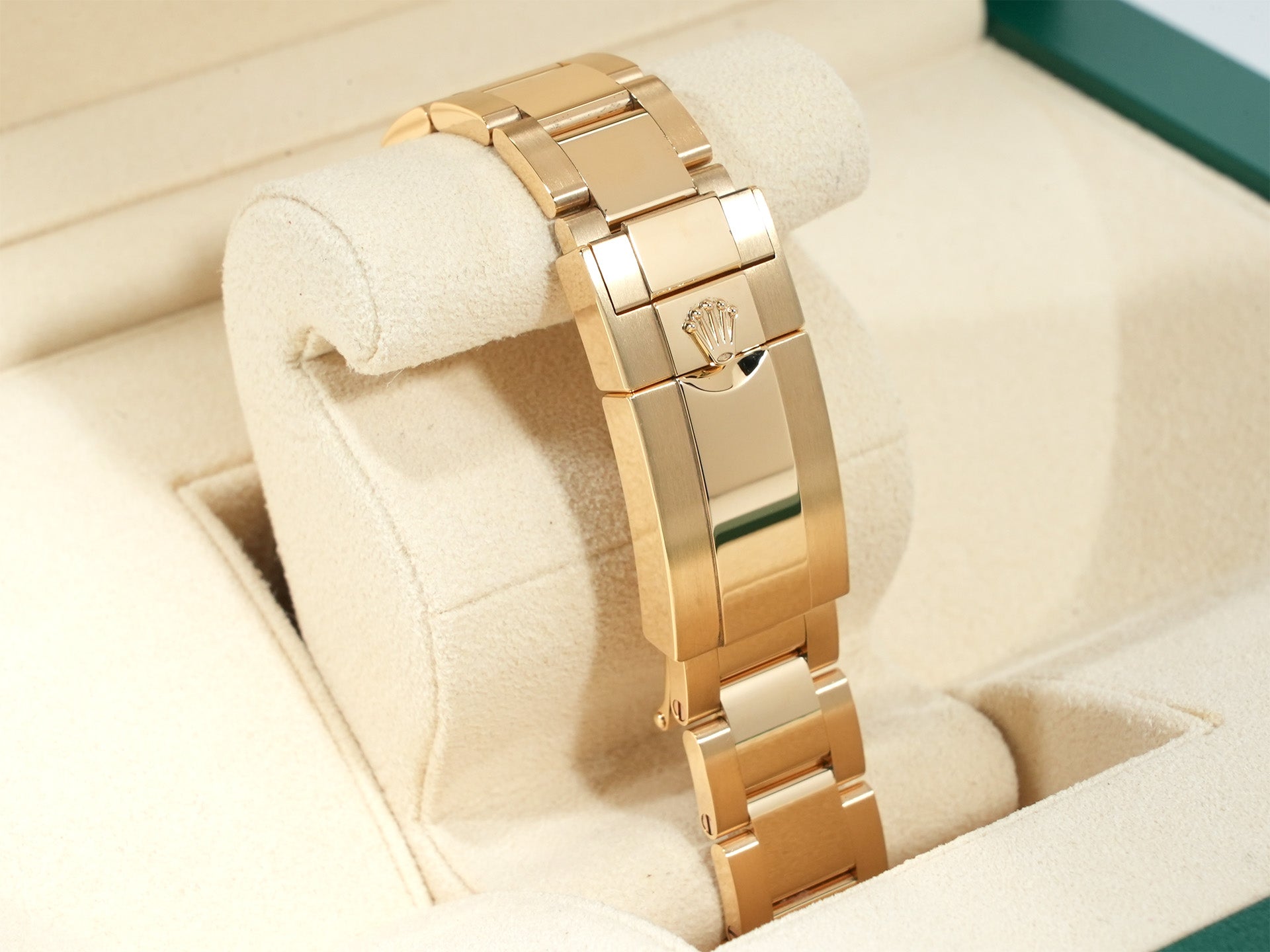 ロレックス デイトナ Ref.126508 イエローゴールド グリーン文字盤 未使用 ktywuiyb